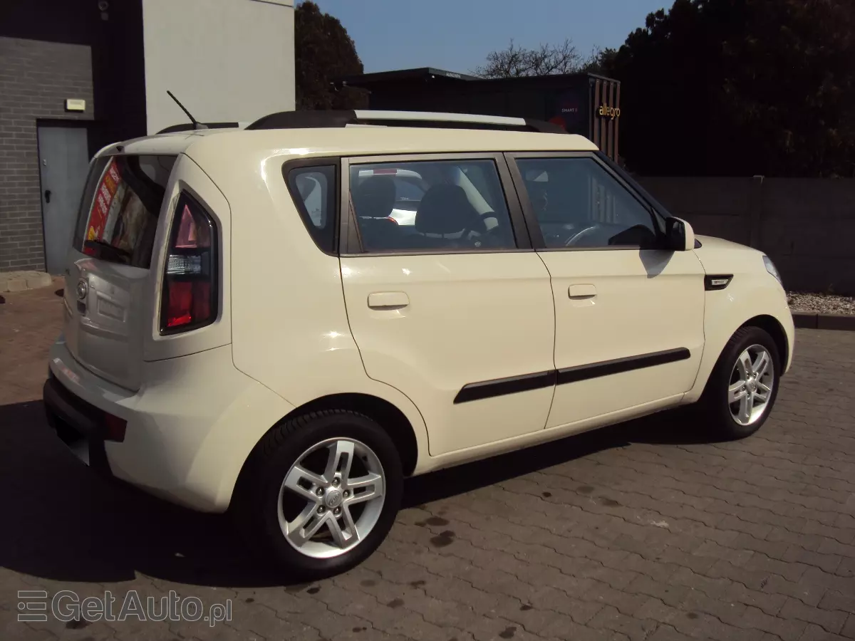 KIA Soul M