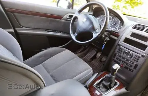 PEUGEOT 407 