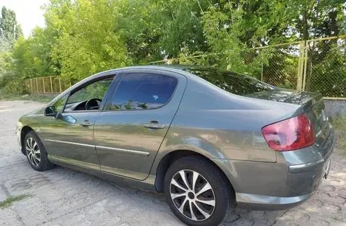 PEUGEOT 407 