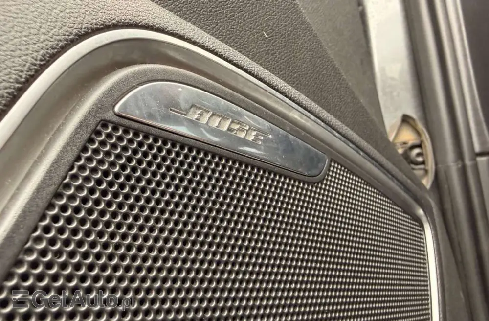 AUDI A1 3-drzwiowe 1.4 TFSI S tronic S line edition