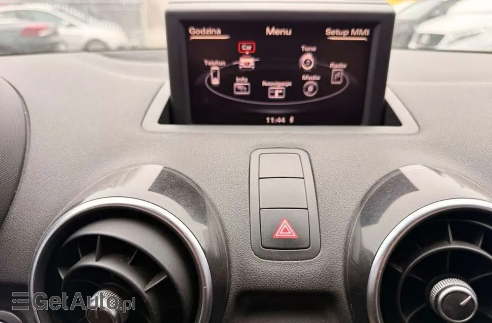 AUDI A1 3-drzwiowe 1.4 TFSI S tronic S line edition