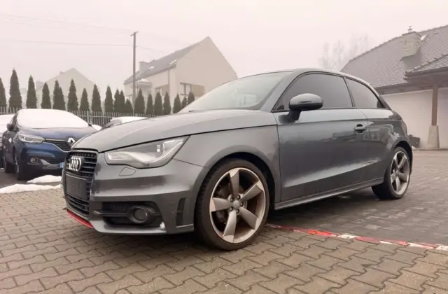 AUDI A1 3-drzwiowe 1.4 TFSI S tronic S line edition