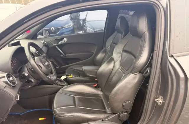 AUDI A1 3-drzwiowe 1.4 TFSI S tronic S line edition