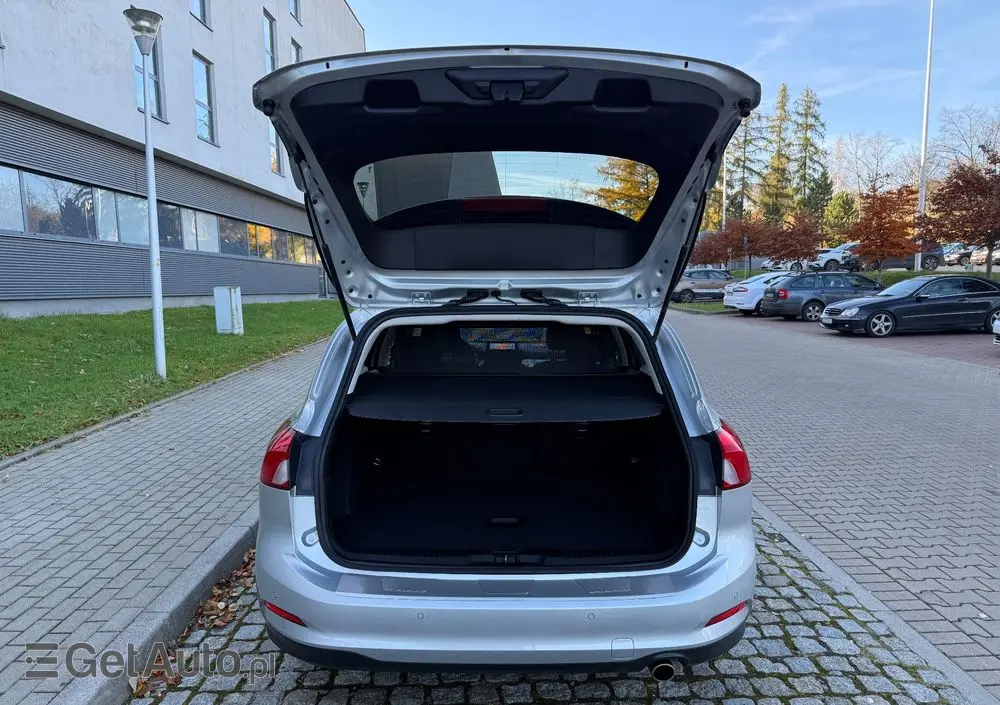 FORD Focus Turnier 1.5 EcoBlue Start-Stopp-System TITANIUM