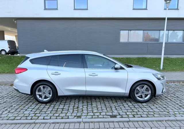 FORD Focus Turnier 1.5 EcoBlue Start-Stopp-System TITANIUM