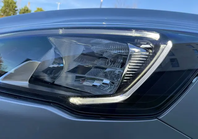 FORD Focus Turnier 1.5 EcoBlue Start-Stopp-System TITANIUM