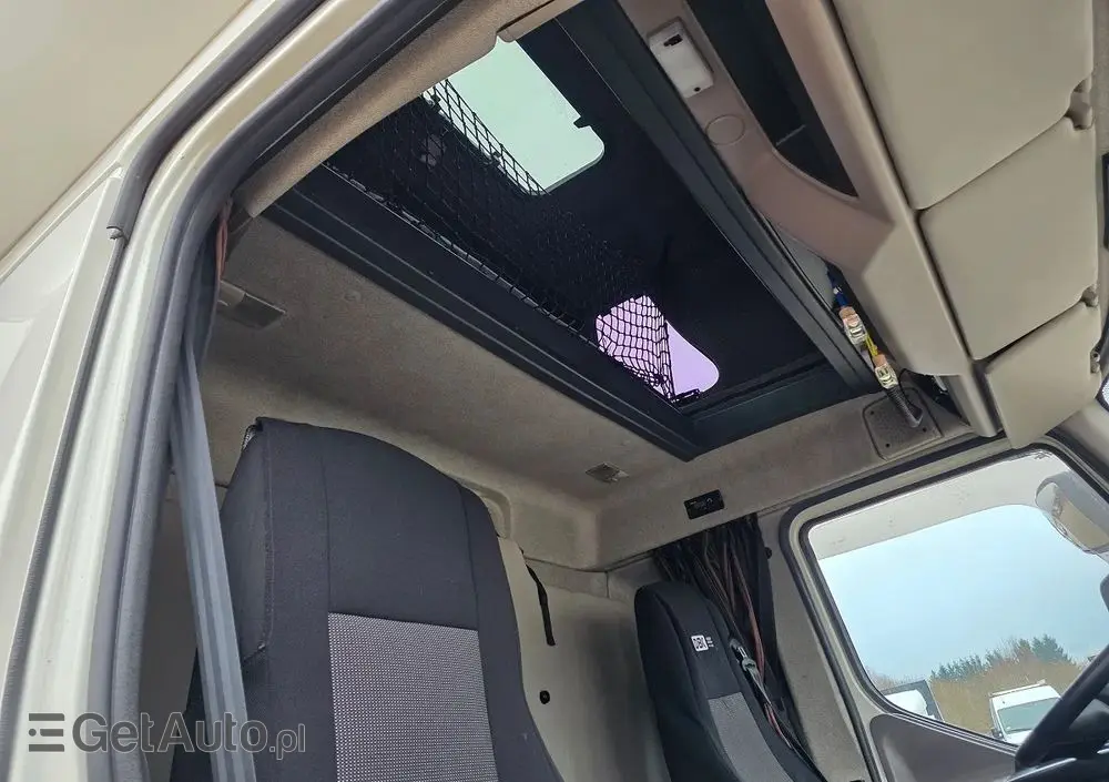 DAF LF 12/260 ZESTAW TANDEM  PRZEJAZDOWY 120m2 SALON PL. 