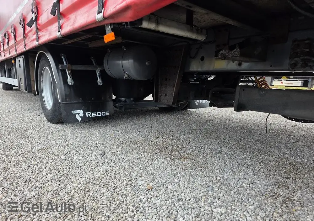 DAF LF 12/260 ZESTAW TANDEM  PRZEJAZDOWY 120m2 SALON PL. 