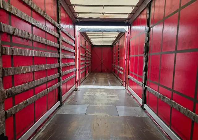 DAF LF 12/260 ZESTAW TANDEM  PRZEJAZDOWY 120m2 SALON PL. 