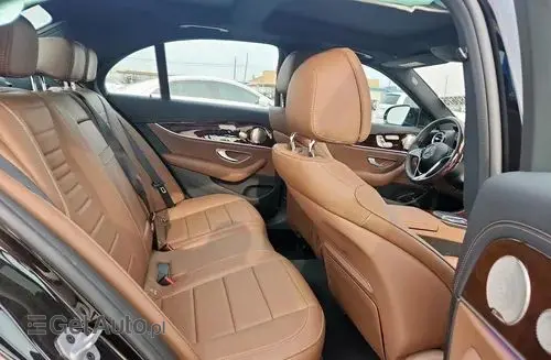MERCEDES-BENZ Klasa E 