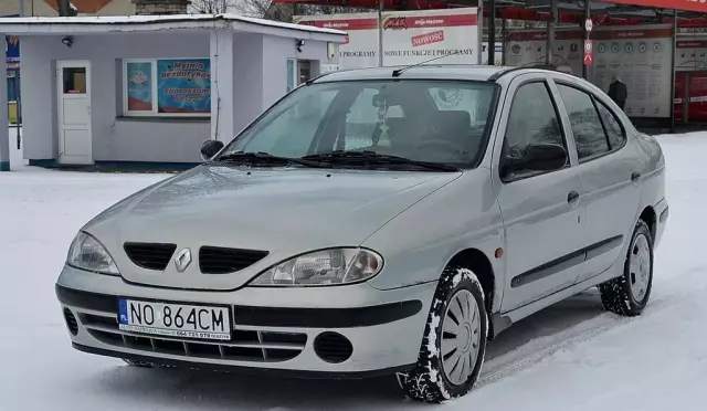 RENAULT Megane 