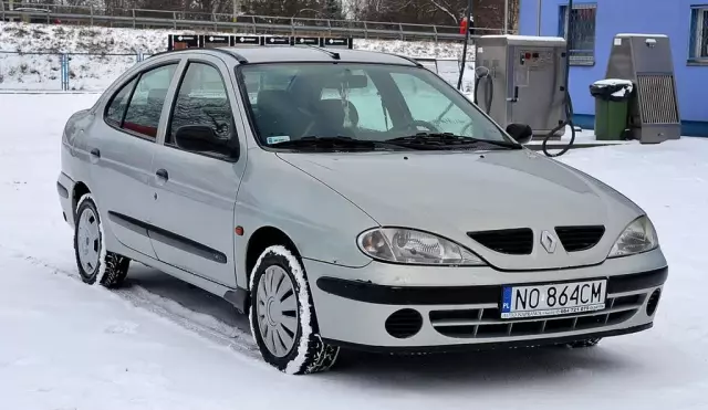 RENAULT Megane 