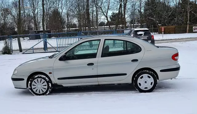 RENAULT Megane 