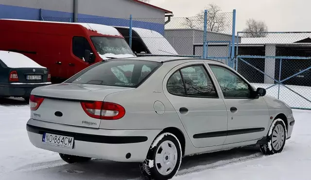 RENAULT Megane 