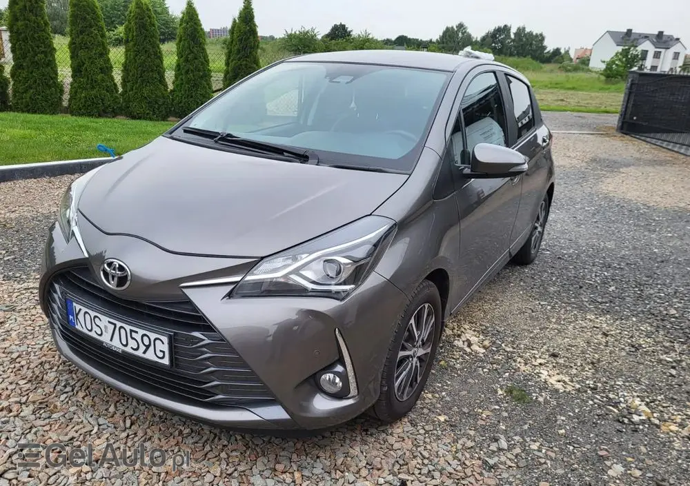 TOYOTA Yaris 1.5 Comfort