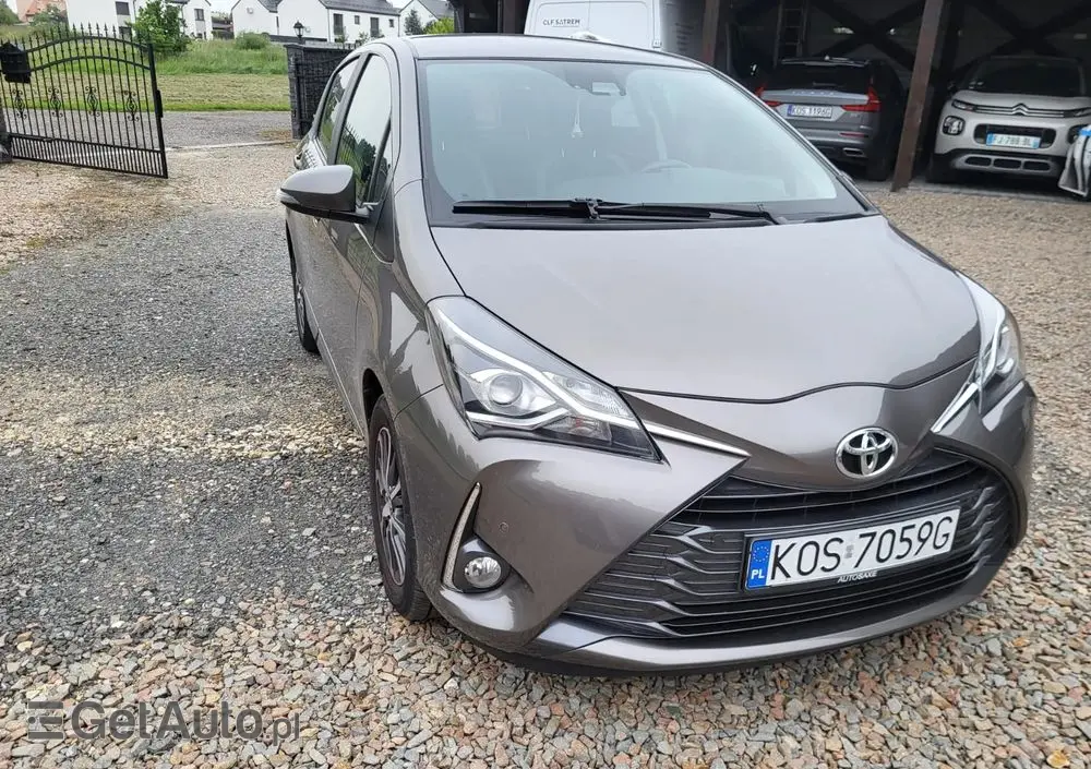 TOYOTA Yaris 1.5 Comfort