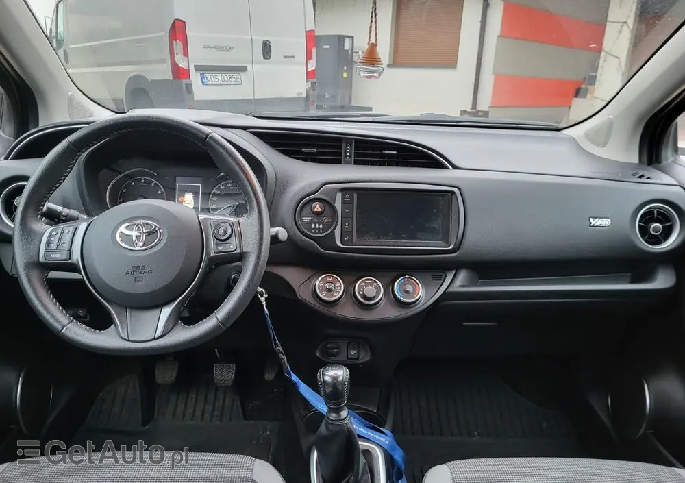TOYOTA Yaris 1.5 Comfort