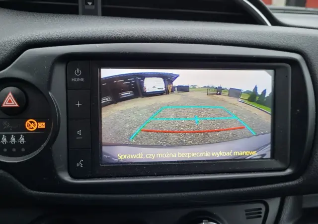 TOYOTA Yaris 1.5 Comfort