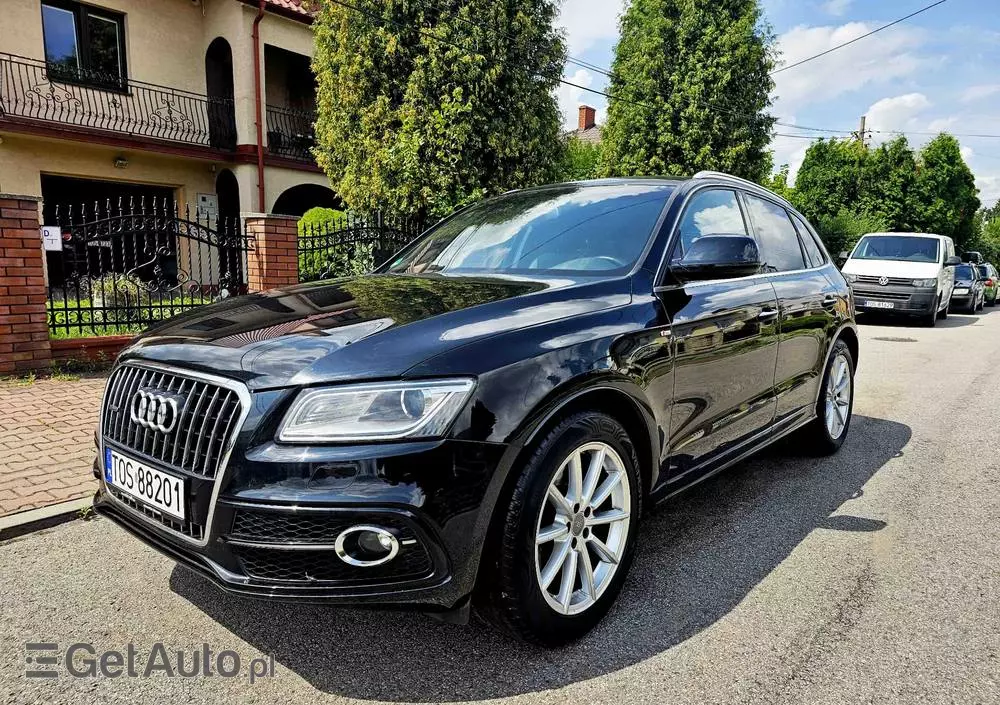 AUDI Q5 