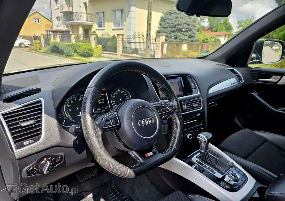 AUDI Q5 