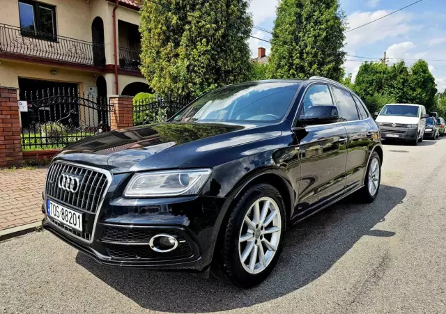 AUDI Q5 