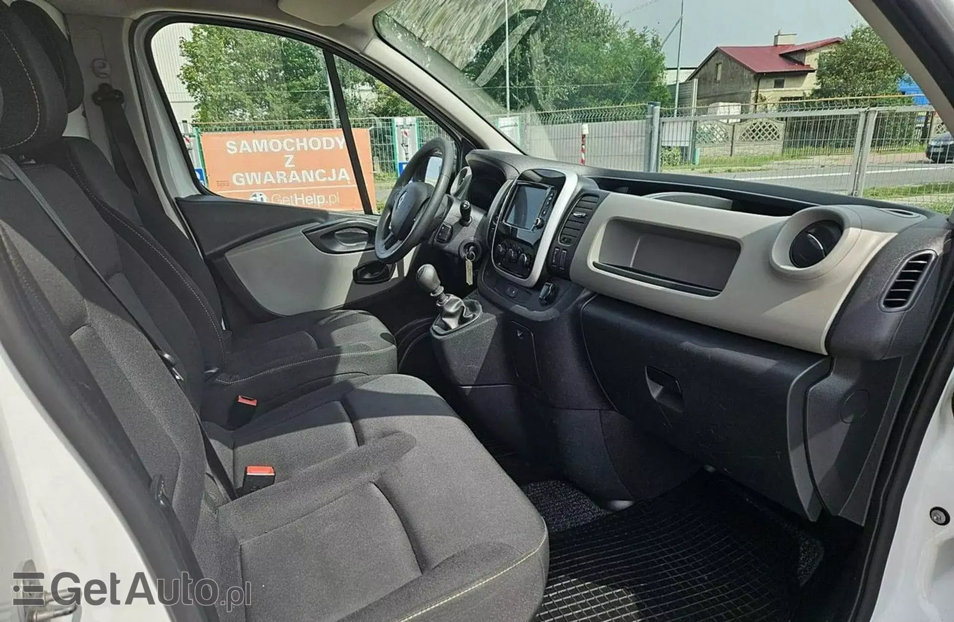 RENAULT Trafic 