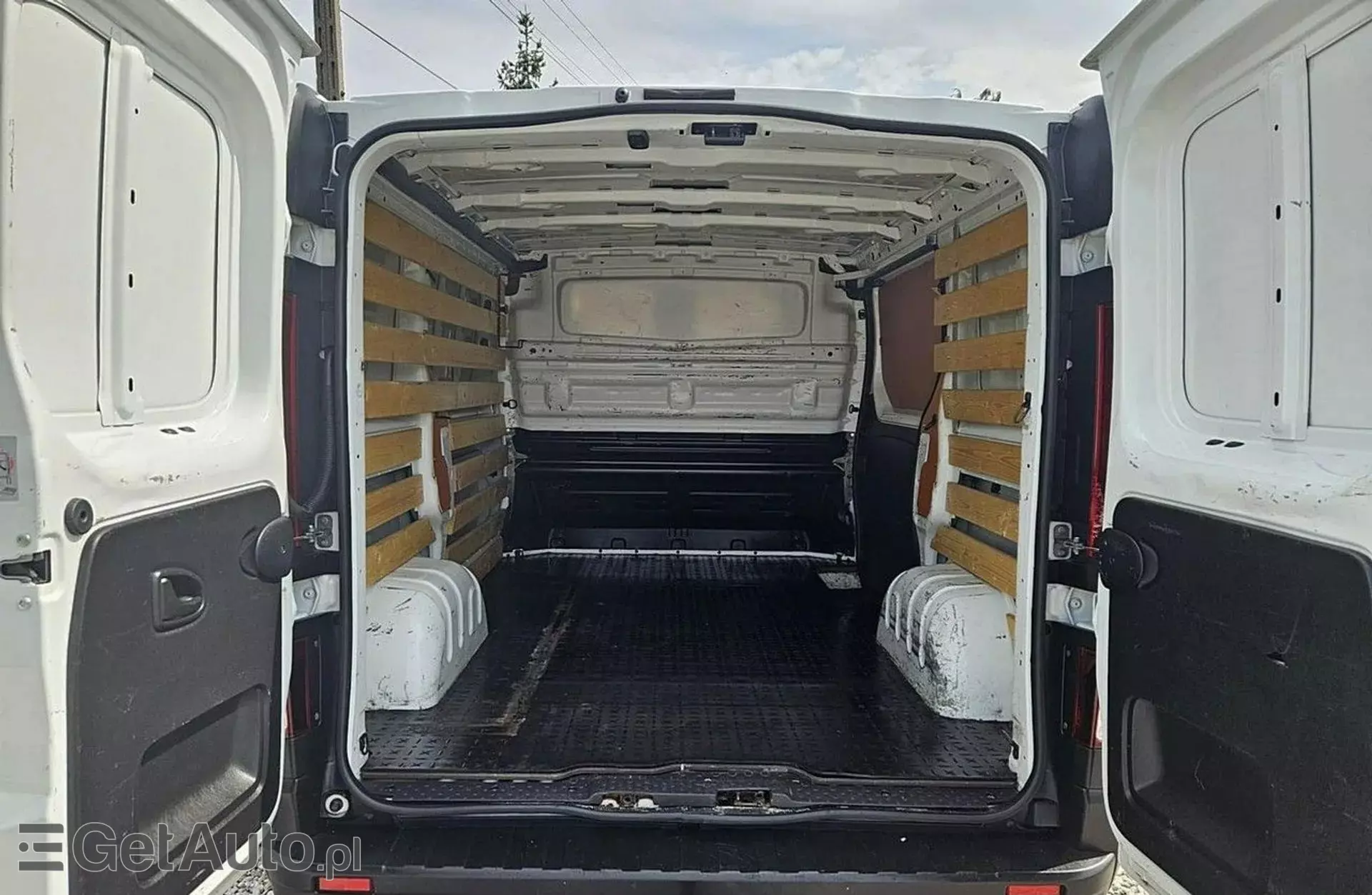 RENAULT Trafic 