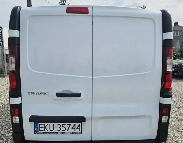 RENAULT Trafic 