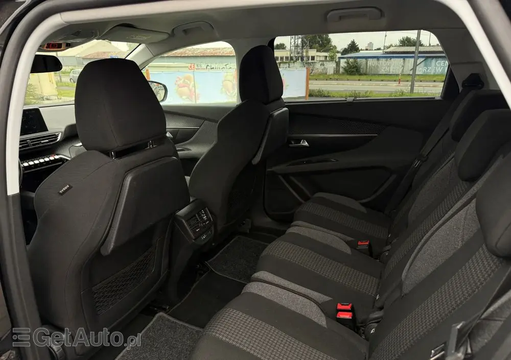 PEUGEOT 5008 1.5 BlueHDi Active S&S EAT8