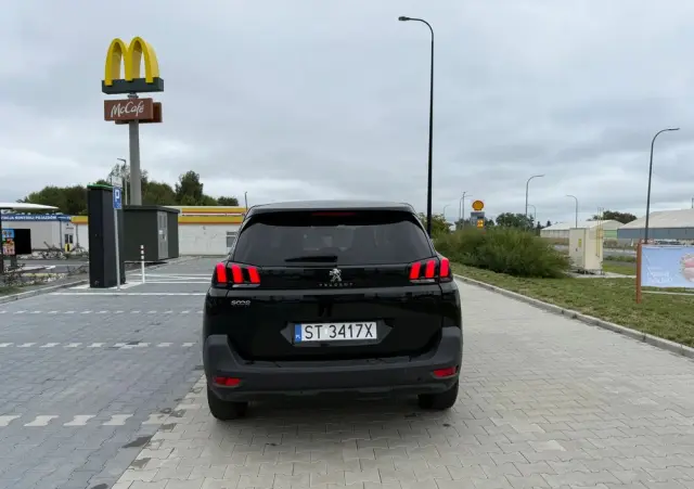 PEUGEOT 5008 1.5 BlueHDi Active S&S EAT8