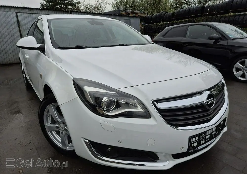 OPEL Insignia 