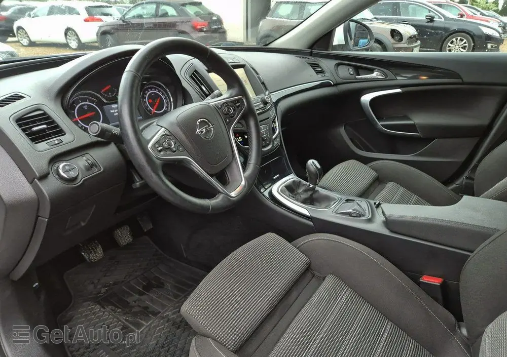 OPEL Insignia 