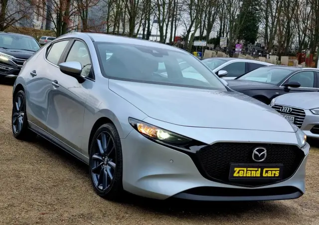 MAZDA 3 SKYACTIV-G 2.0 M-Hybrid DRIVE