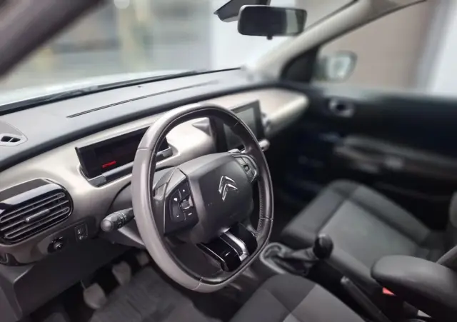 CITROËN C4 Cactus 1.6 Blue HDi Shine Edition