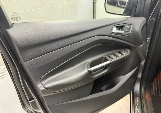 FORD Kuga 2.0 TDCi 4x4 Titanium
