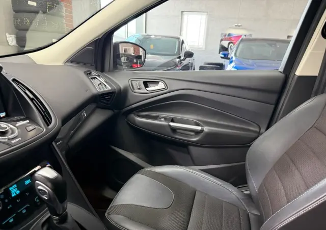 FORD Kuga 2.0 TDCi 4x4 Titanium