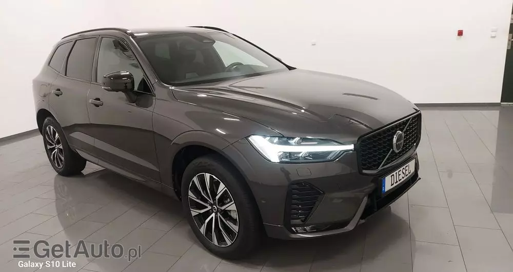 VOLVO XC 60 B4 D Plus Dark