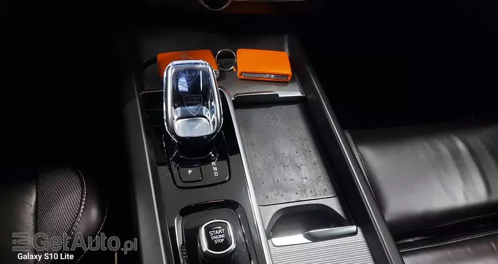 VOLVO XC 60 B4 D Plus Dark