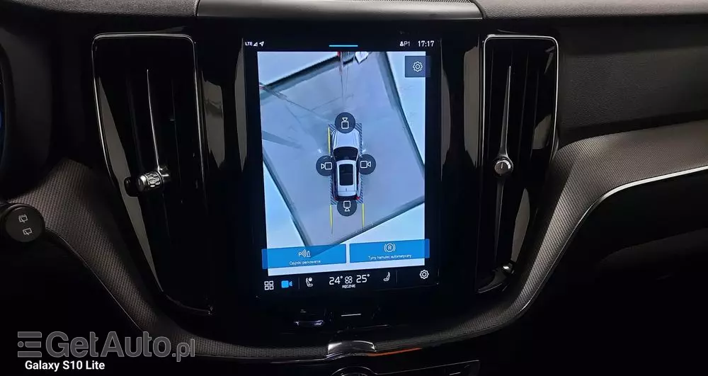 VOLVO XC 60 B4 D Plus Dark