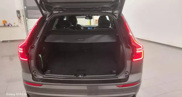 VOLVO XC 60 B4 D Plus Dark