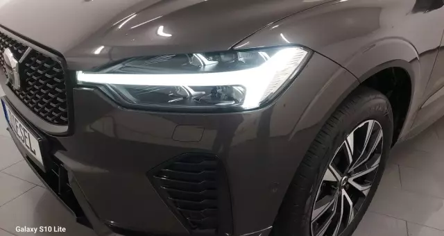 VOLVO XC 60 B4 D Plus Dark