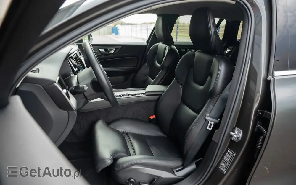 VOLVO V60 B4 B Geartronic Inscription