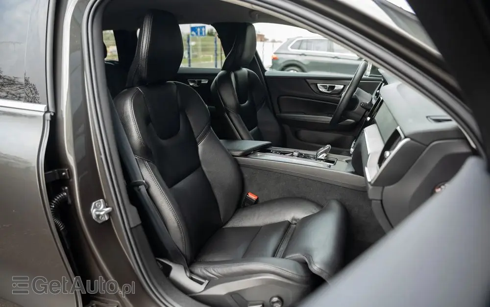 VOLVO V60 B4 B Geartronic Inscription