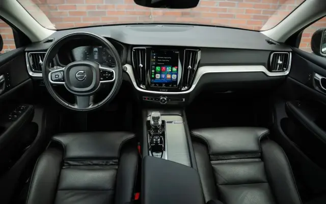 VOLVO V60 B4 B Geartronic Inscription