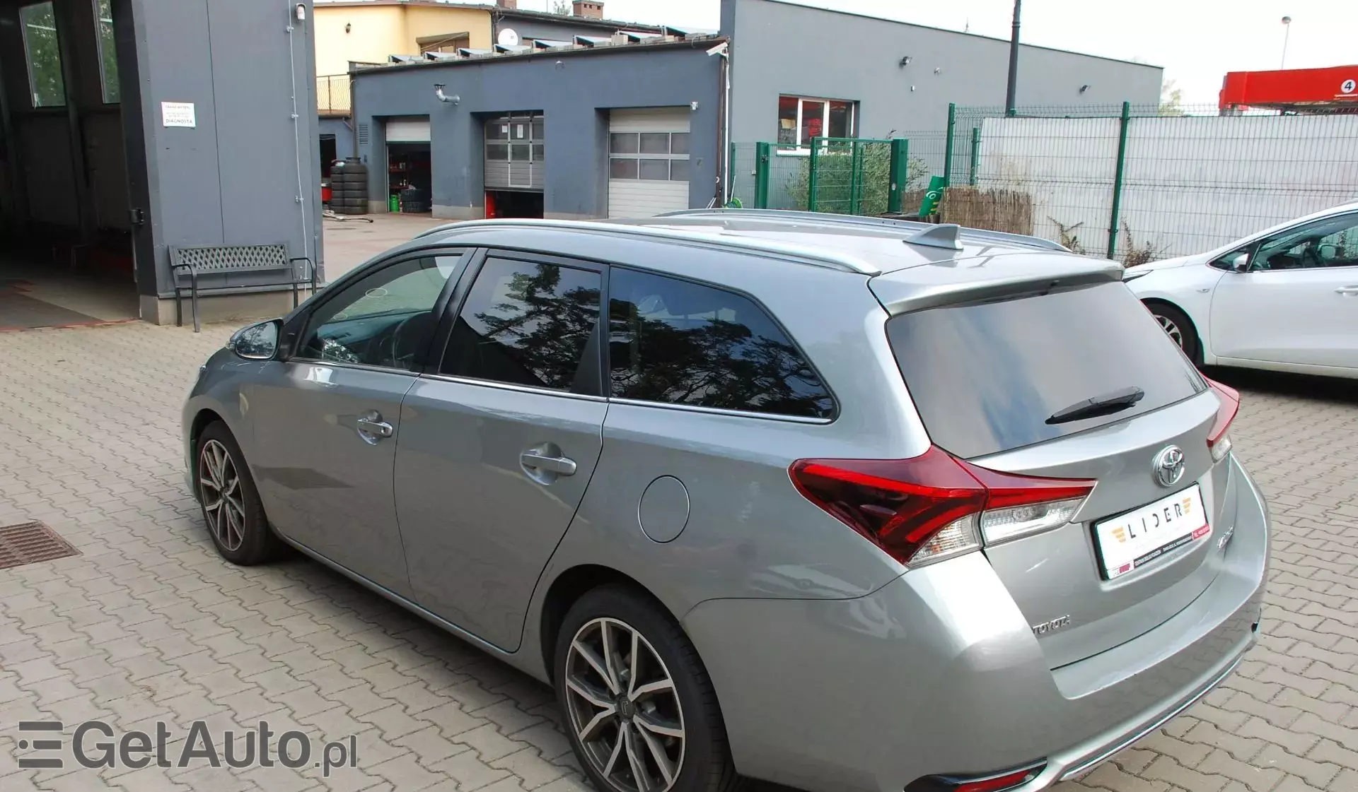 TOYOTA Auris 1.6 D-4D (112 KM) start&stop
