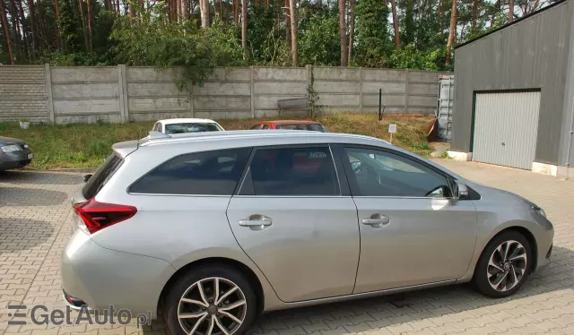 TOYOTA Auris 1.6 D-4D (112 KM) start&stop