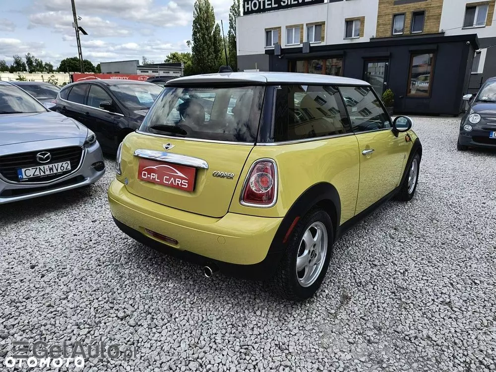 MINI Cooper Standard