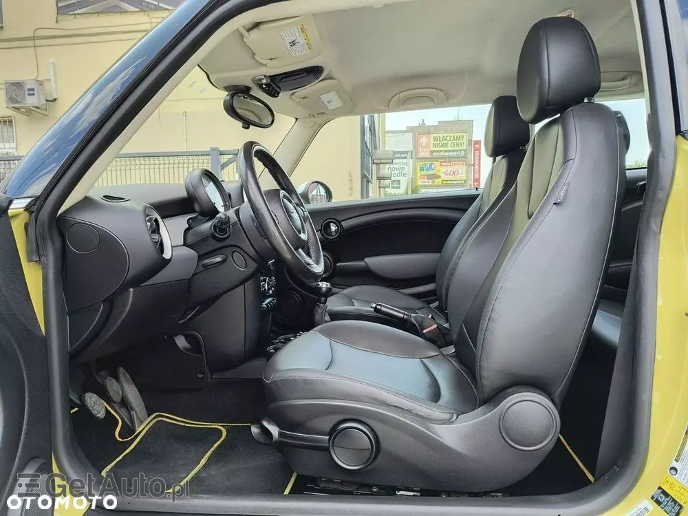 MINI Cooper Standard