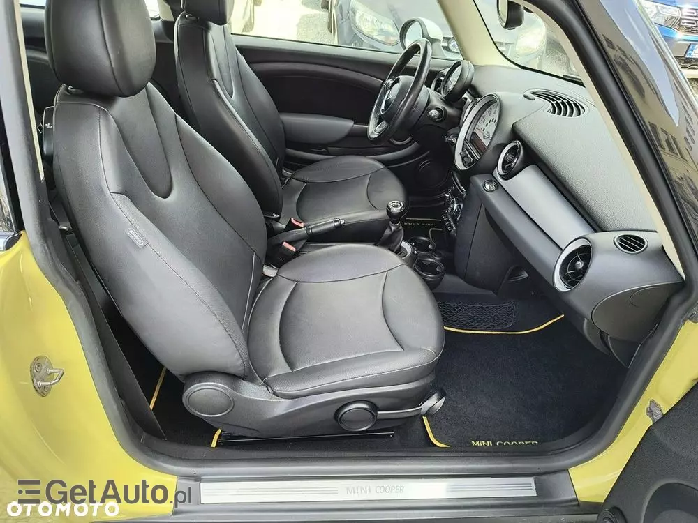 MINI Cooper Standard