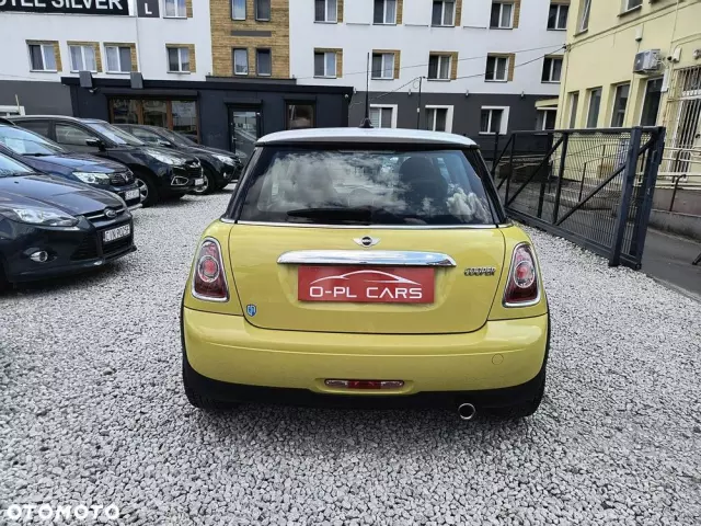 MINI Cooper Standard